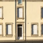 De la façade aux canalisations : les travaux à prévoir pour une maison saine